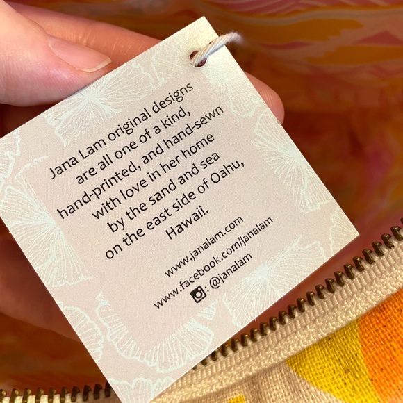 NWT Jana Lam Crossbody Hobo - Picture 7 of 10